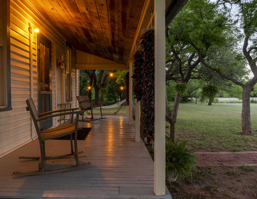 Perini Ranch Guest Quarters: Stay at Perini Ranch Steakhouse
